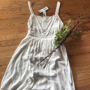 Rare** Mabel eyelet dress in off white. Stichfix